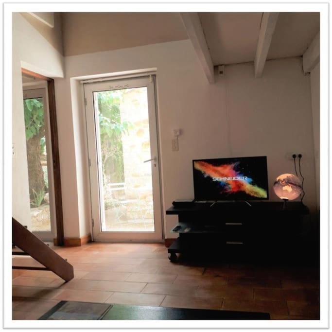 Charming Small House Close To Uzes Foissac  المظهر الخارجي الصورة