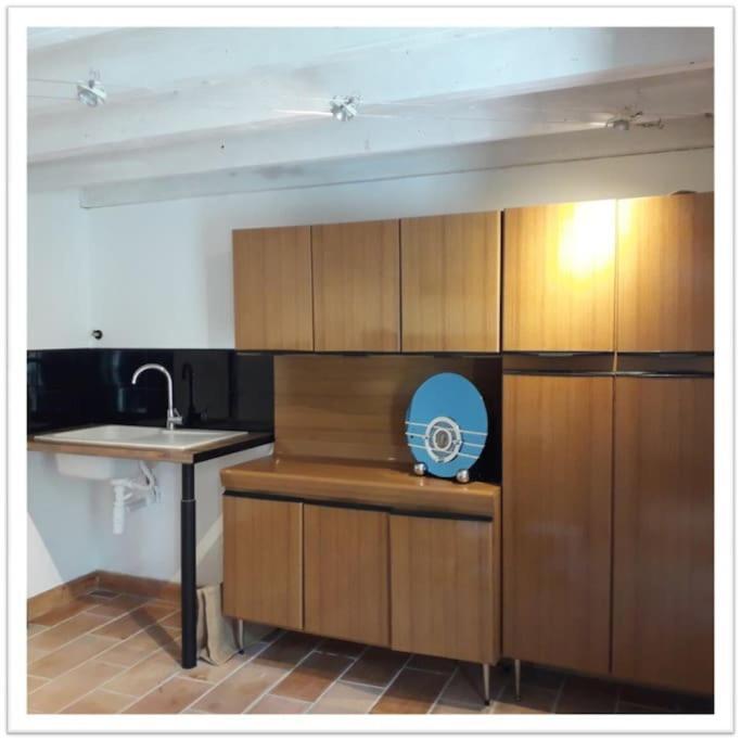 Charming Small House Close To Uzes Foissac  المظهر الخارجي الصورة