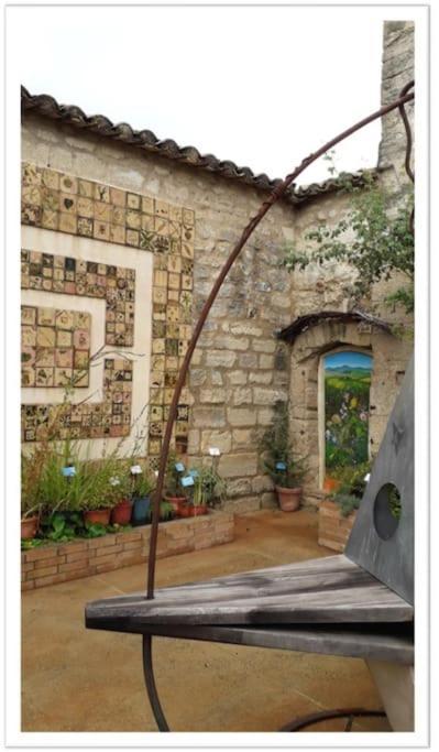 Charming Small House Close To Uzes Foissac  المظهر الخارجي الصورة